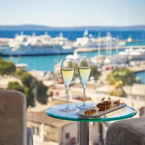 Luxe 4*, Split Croatia